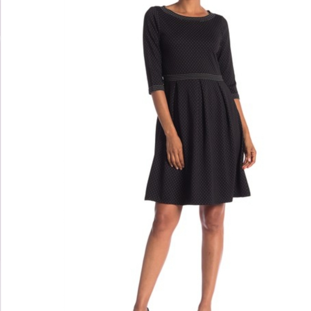 ☆NWT Max studio halfsleeve polkadot pleated dress☆